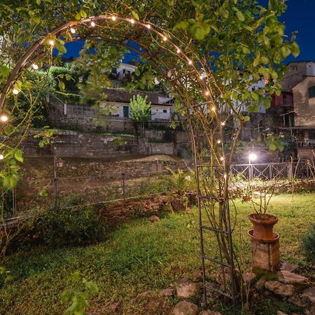 La Casa Delle Pietre Parlanti - Casa In Pietra Ai Piedi Del Parco Delle 5 Terre Biassa Exterior foto