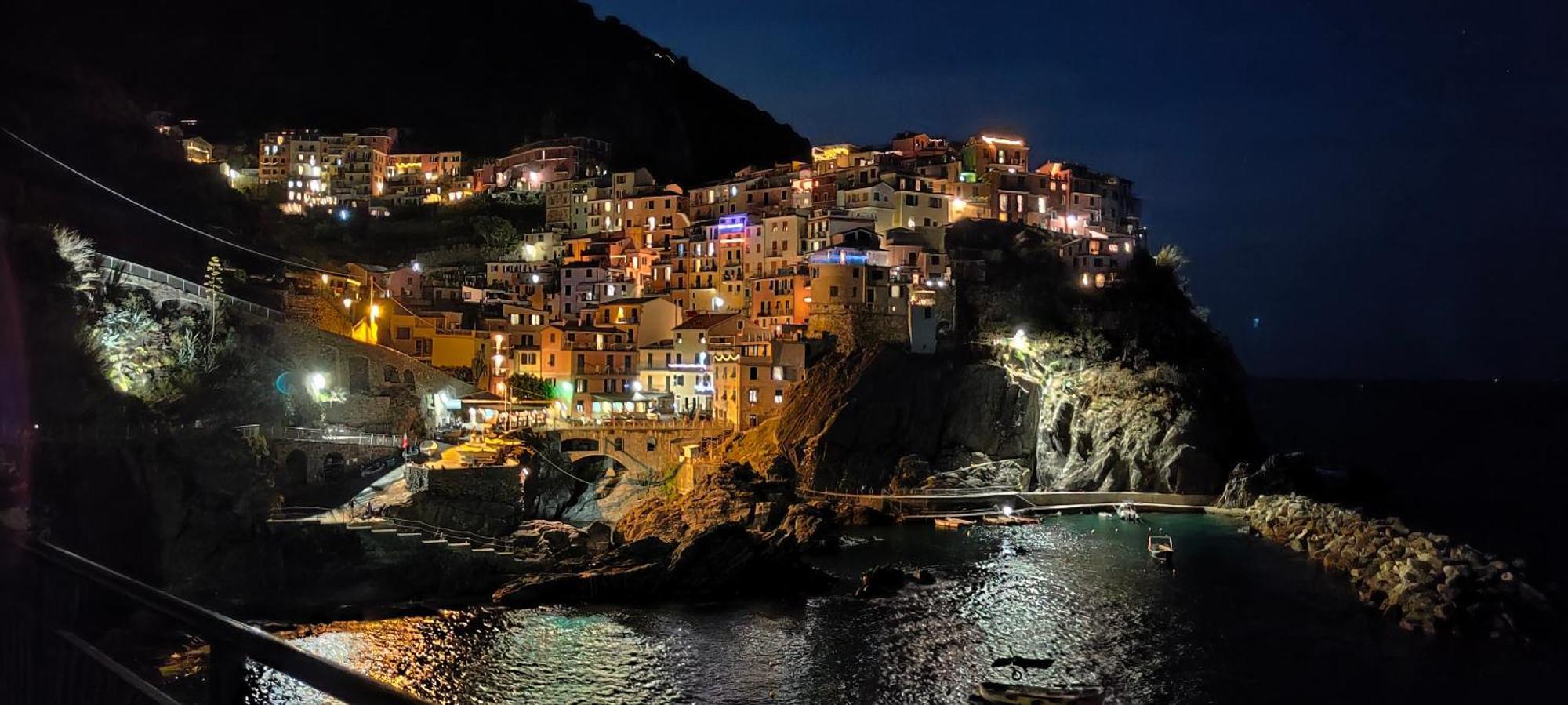 La Casa Delle Pietre Parlanti - Casa In Pietra Ai Piedi Del Parco Delle 5 Terre Biassa Exterior foto